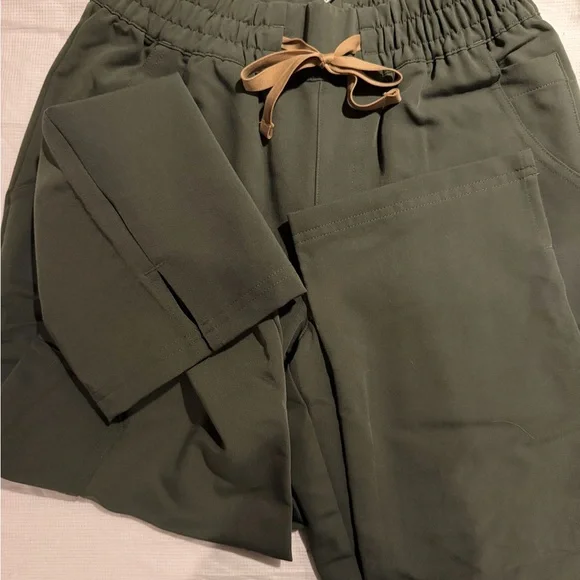 Figs Dowa Moss pants XS petite - Picture 5 of 6